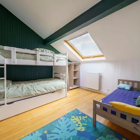 Avec Piscine Chauffee & Aires De Jeux Pour Enfants Tatil Evi *