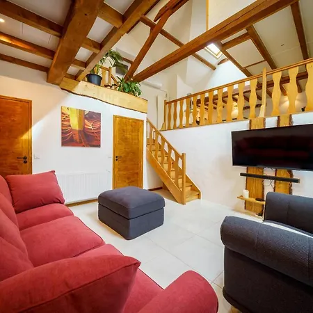 Holiday home Avec Piscine Chauffee & Aires De Jeux Pour Enfants